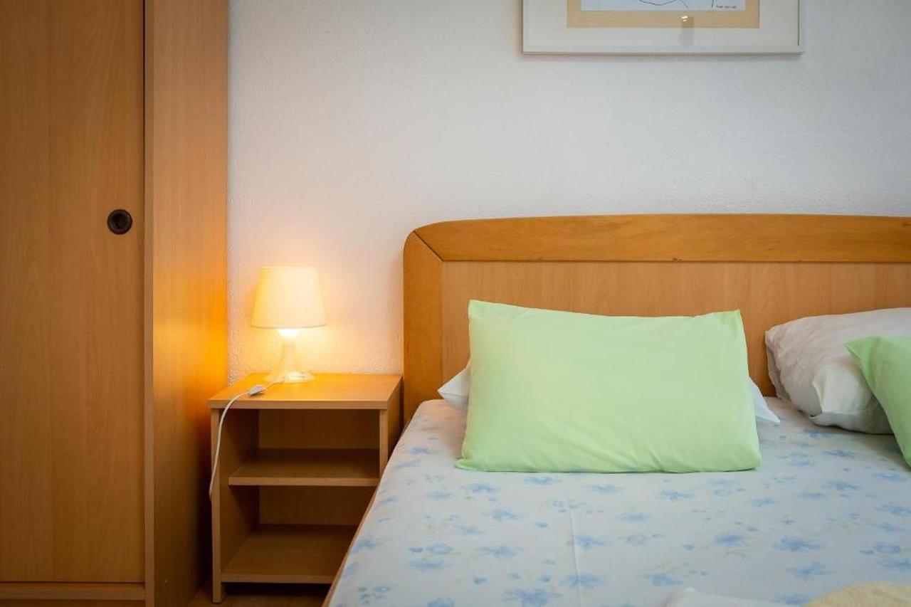 Apartments Roza Оміш Екстер'єр фото