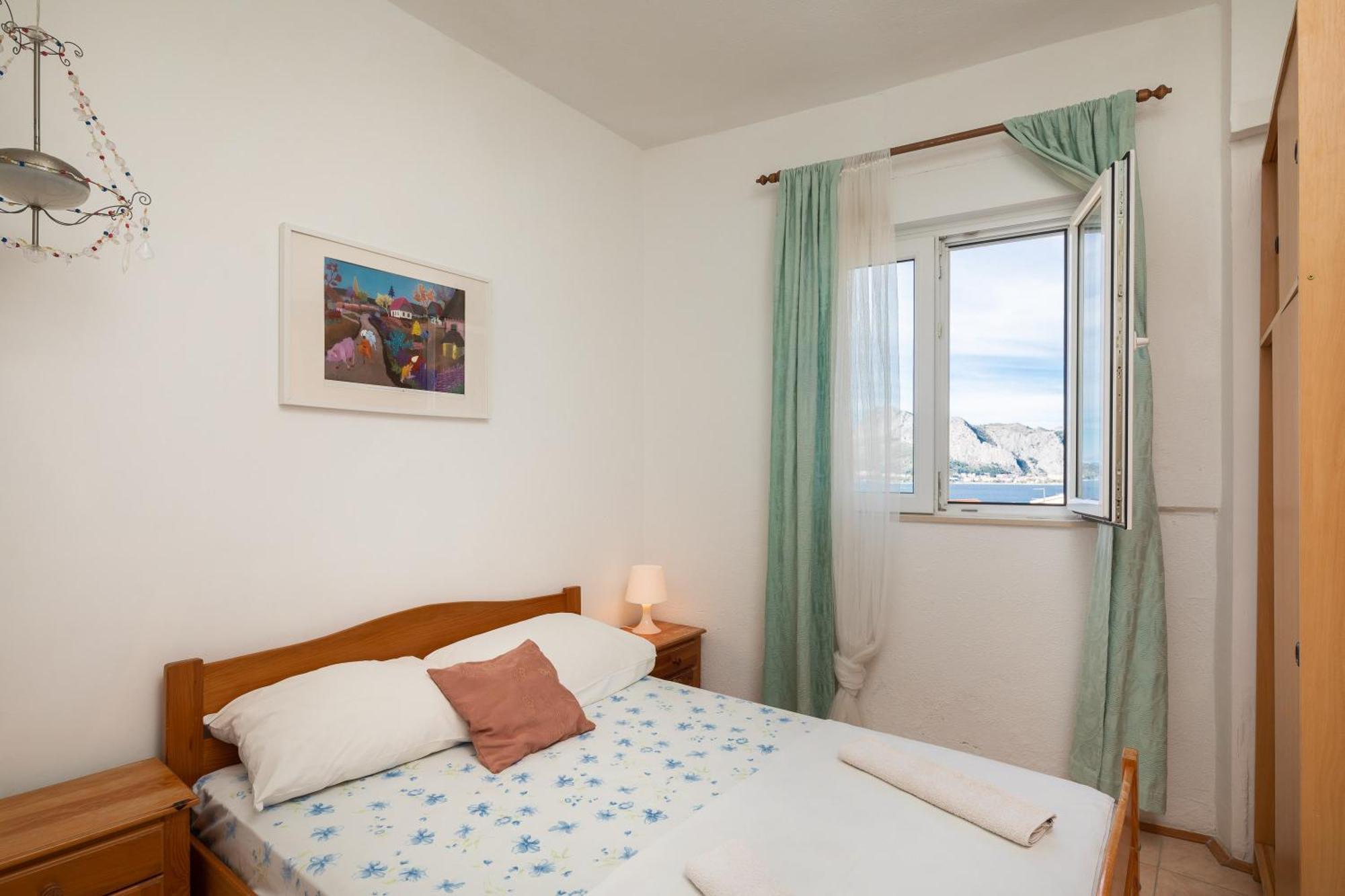 Apartments Roza Оміш Екстер'єр фото